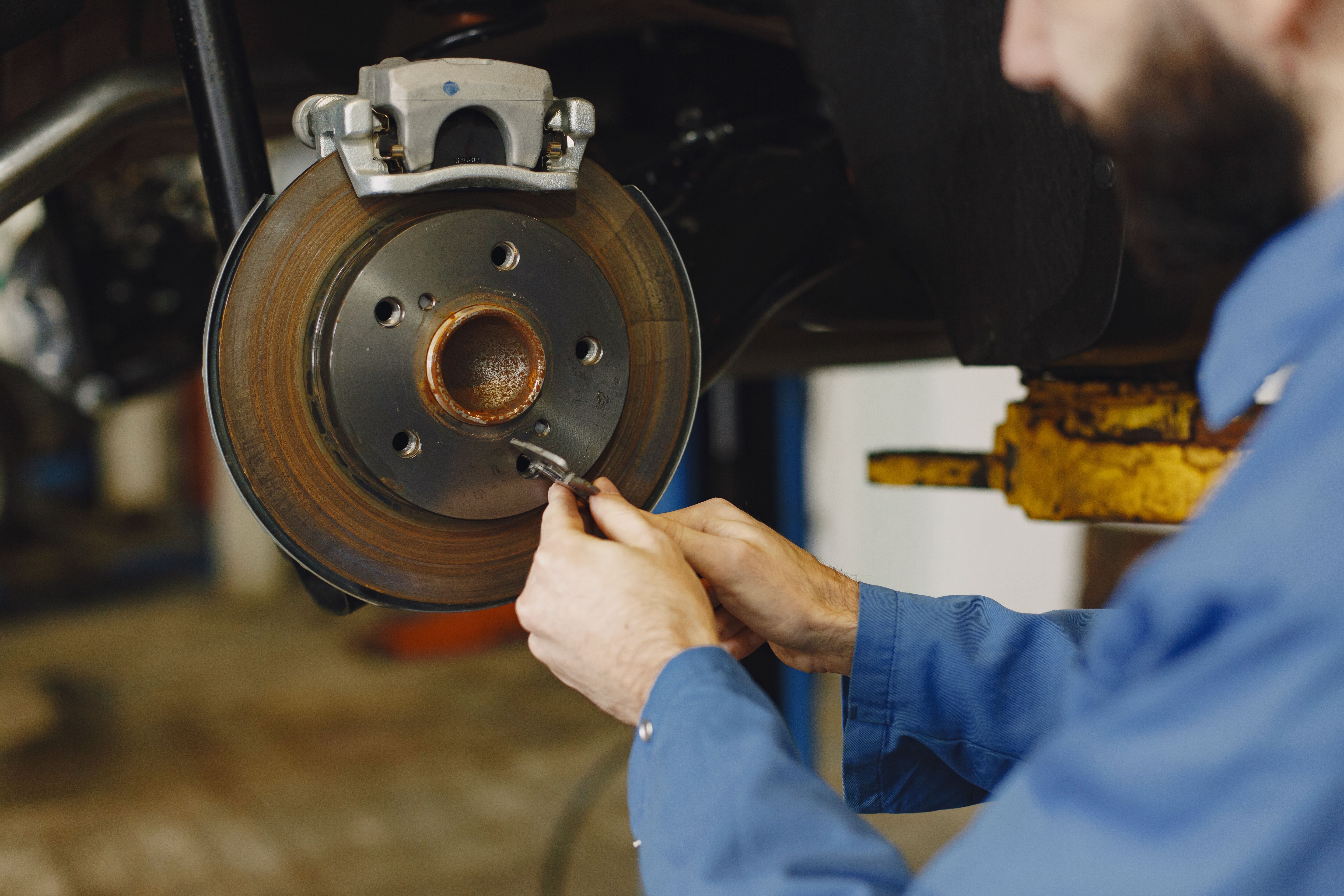 Brake Pad Repair Dubai - Al Suwaidi Auto Repair Garage Dubai